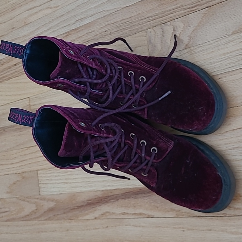 Red velvet Dr martens UK size 5